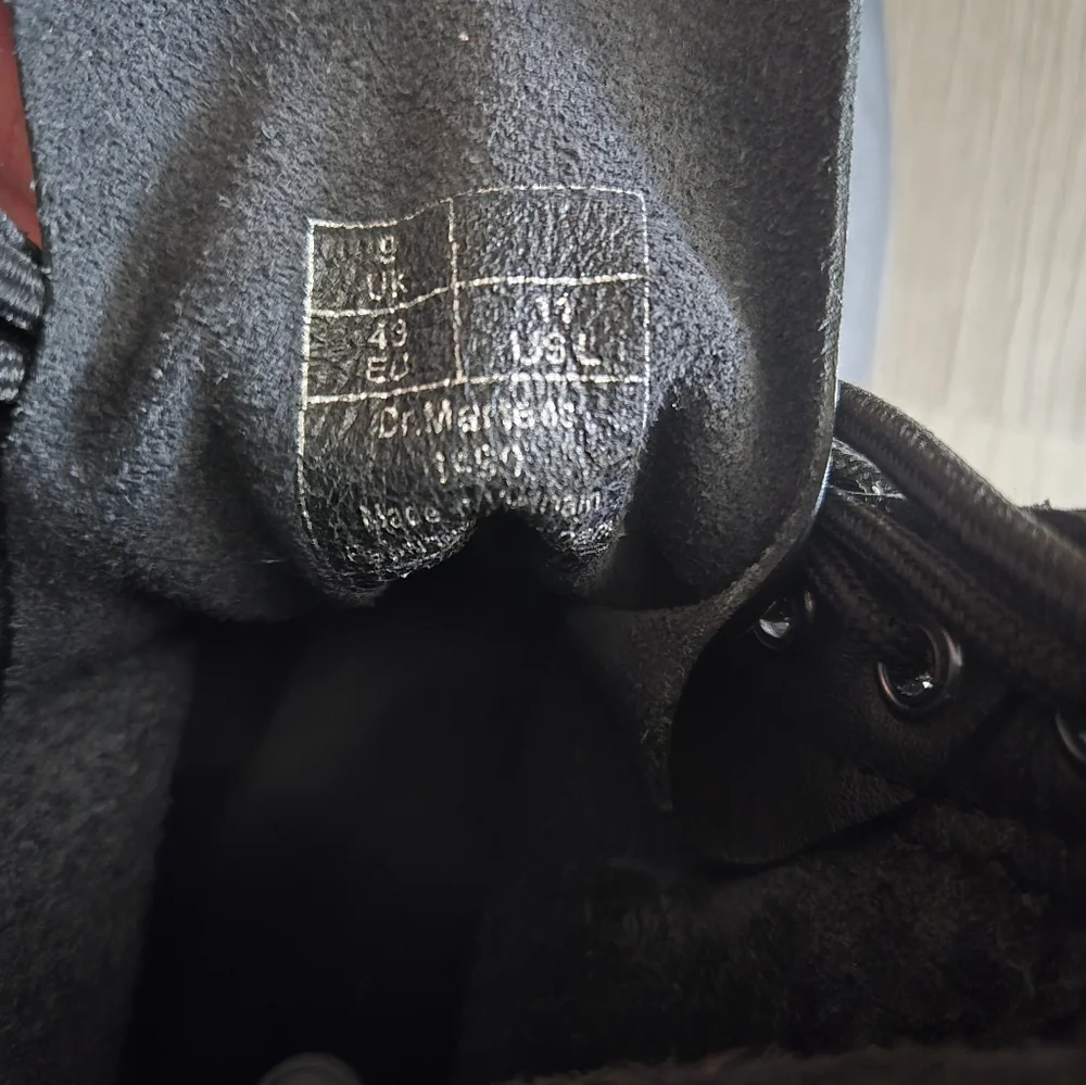 Dr Martens 1460 10-eye Boots - Picture 4 of 5